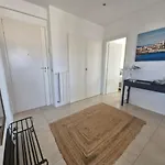 Апартаменты Large 3-bedroom Port Vauban