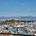 Апартаменты Large 3-bedroom Port Vauban Антиб