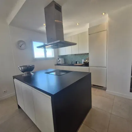 Lägenhet Large 3-bedroom Port Vauban Antibes