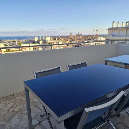 Large 3-bedroom Port Vauban Antibes