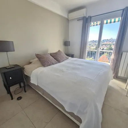 Appartement Large 3-bedroom Port Vauban Antibes