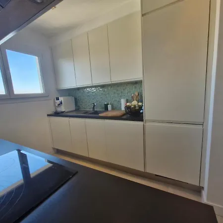 Apartment Large 3-bedroom Port Vauban Antibes