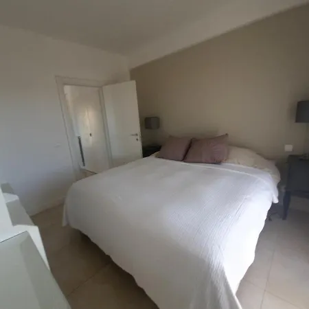 Appartement Large 3-bedroom Port Vauban Antibes