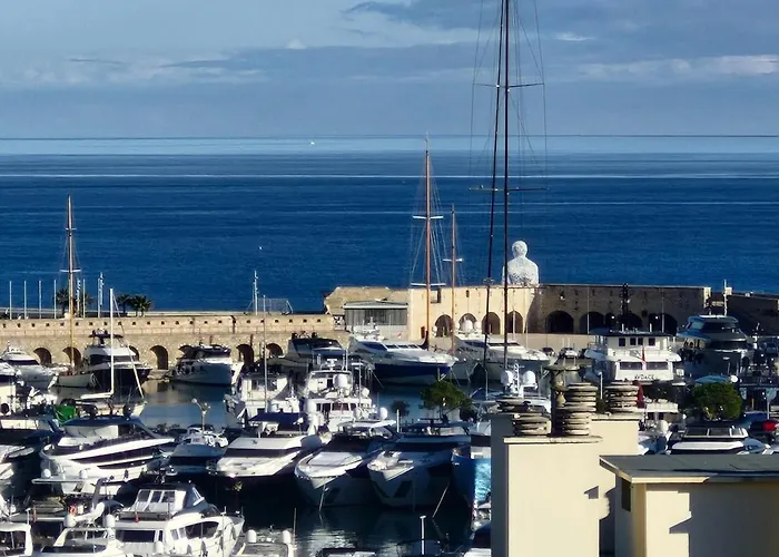Large 3-bedroom Port Vauban * Antibes