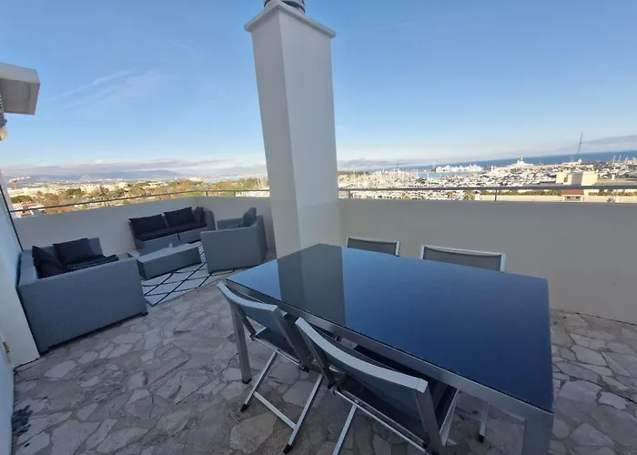 Large 3-bedroom Port Vauban Antibes