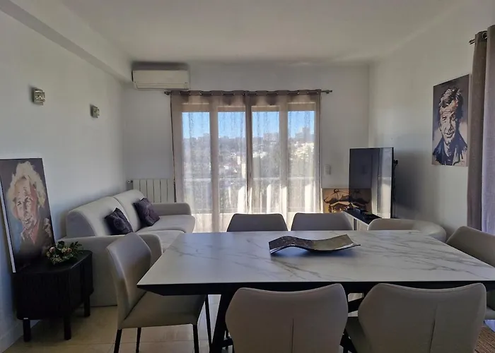 Lägenhet Large 3-bedroom Port Vauban Antibes