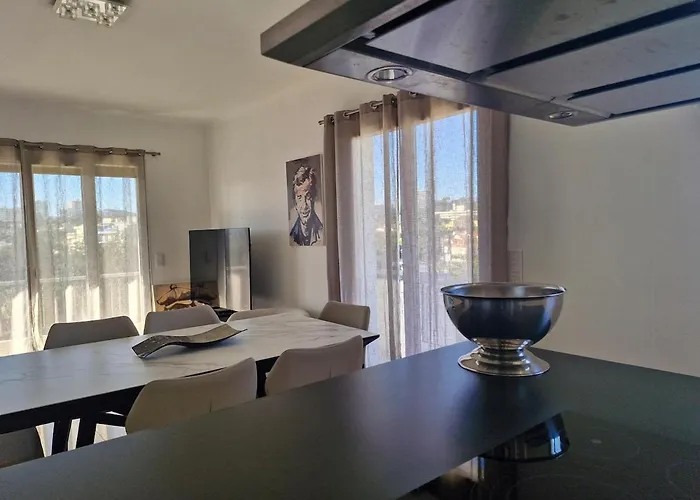 Large 3-bedroom Port Vauban Antibes